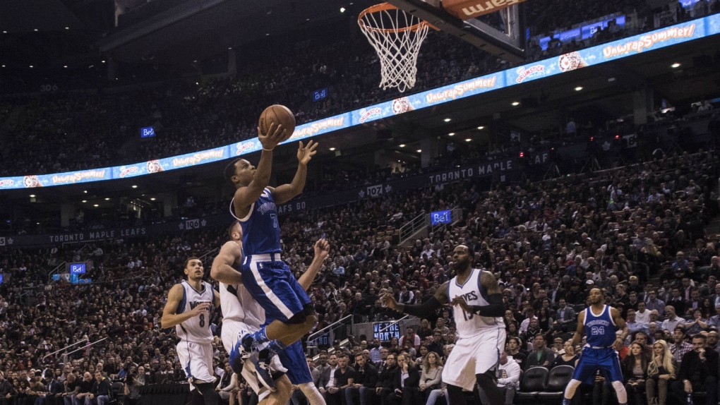 Lowry dominates in win over Timberwolves