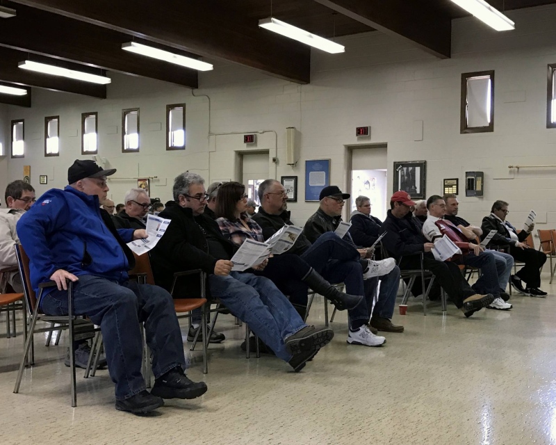 Unifor Local 444 drivers employed by Auto Warehousing Company meet for vote which ratified a new collective agreement on Sunday, Jan. 15, 2017 in Windsor, Ont.
(Facebook / Unifor Local 444)