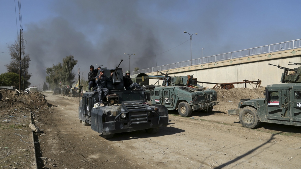 Iraqi forces capture government complex in Mosul