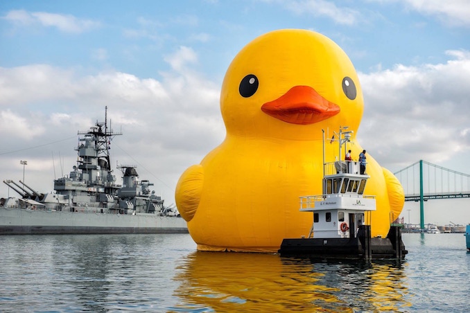 world's largest rubber duck