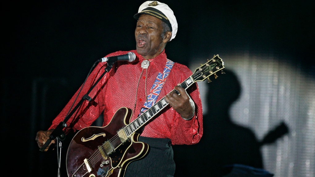 Chuck Berry remembered on social media for pioneering rock music | CTV News