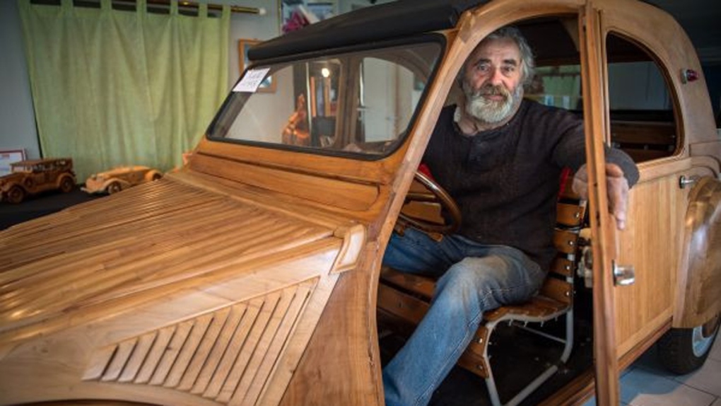 Michel Robillard's wooden 2CV Citroen