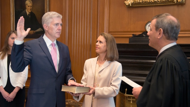 Neil Gorsuch swears the Constitutional Oath