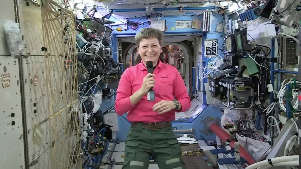  astronaut Peggy Whitson 
