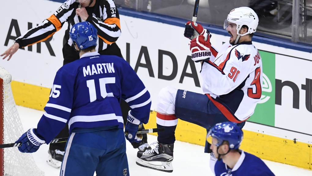 Capitals beat Leafs to win series