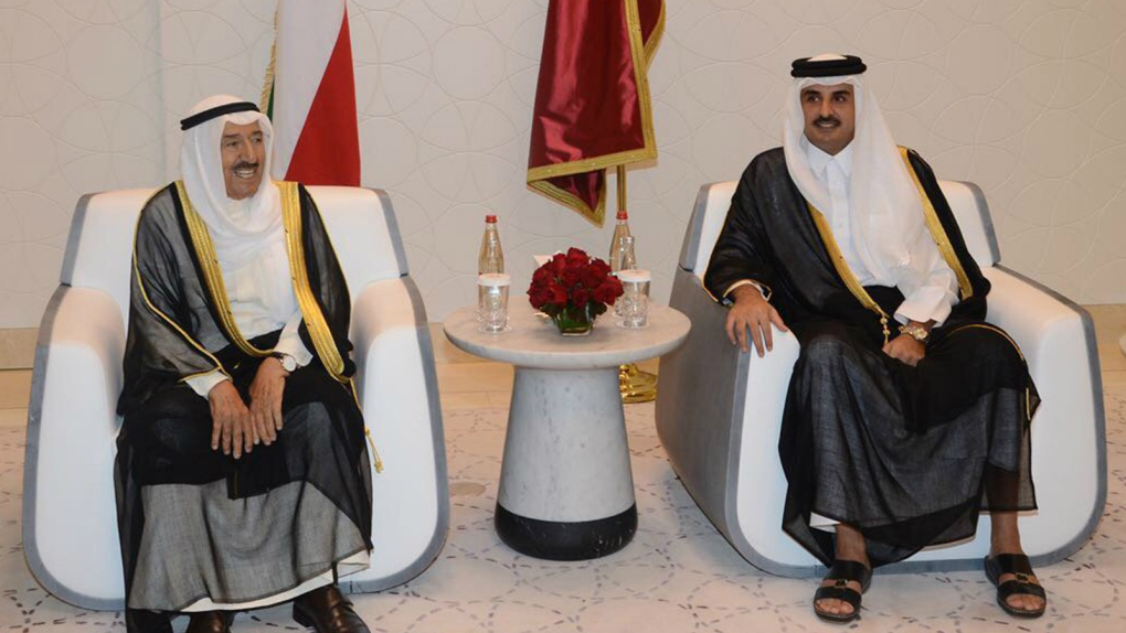 Kuwait emir meets with Qatari leader