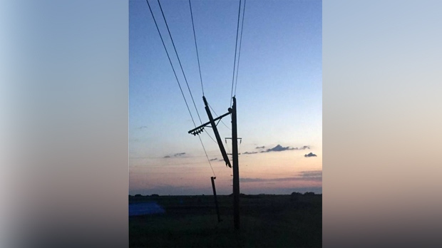 Storms knock out power to thousands in Manitoba