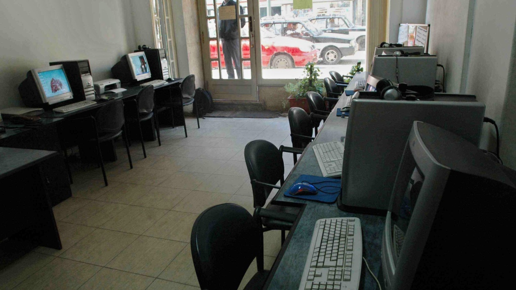 Cairo internet cafe 