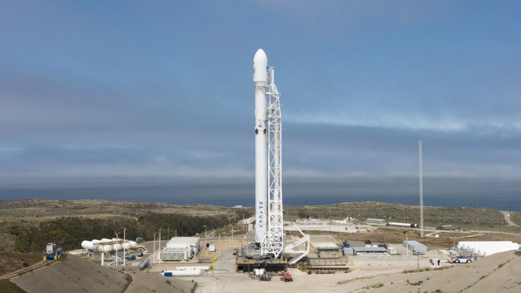 SpaceX launches 10 satellites