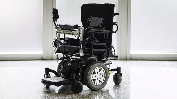 manipulere Gummi Afskrække Canadian researchers develop technology for self-driving wheelchairs | CTV  News
