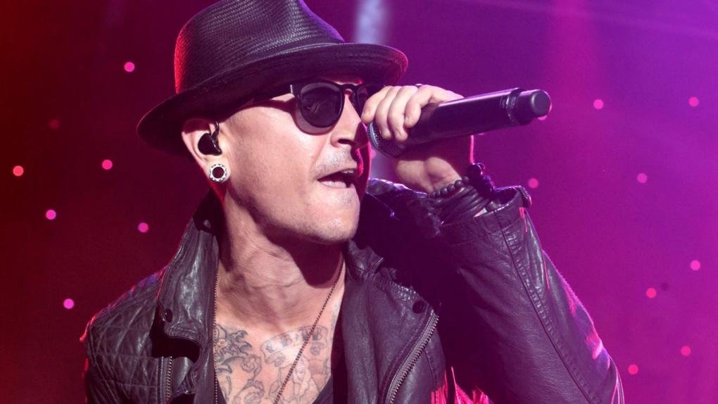 Chester Bennington performs in Baltimore in 2015