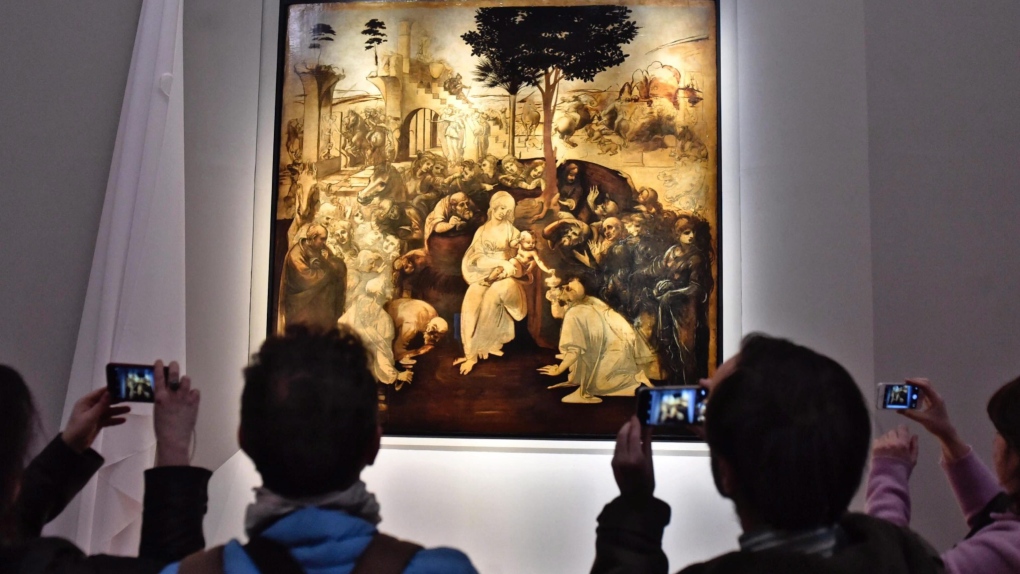 da Vinci painting at Uffizi museum in Florence