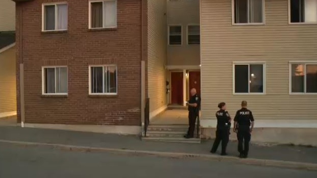 Ottawa Police investigating after woman falls on Winthrop August 1, 2017