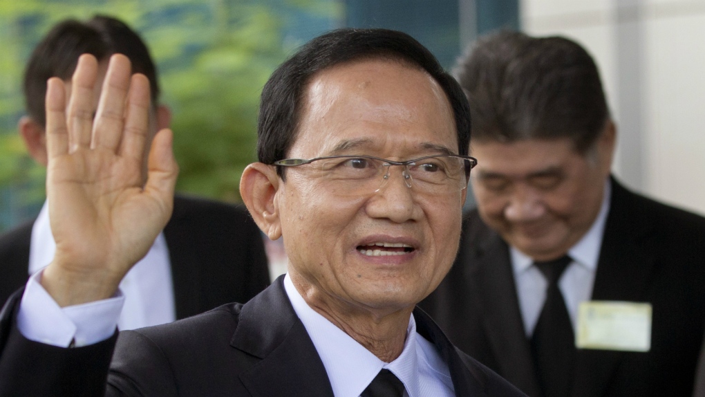 Former Thai PMs acquitted in court case