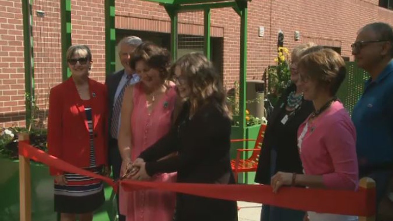 The Moncton Hospital has unveiled a rooftop garden, which will be used by mental health and addiction inpatients during their stay at the facility.