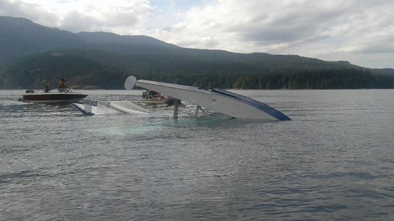 comox lake float plane crash