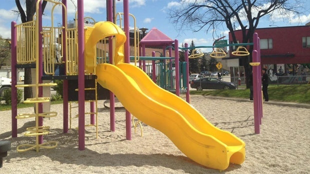 Researchers say young children who go down a playground slide on a parent's lap are at risk of a broken leg or other injuries. (File Image)
