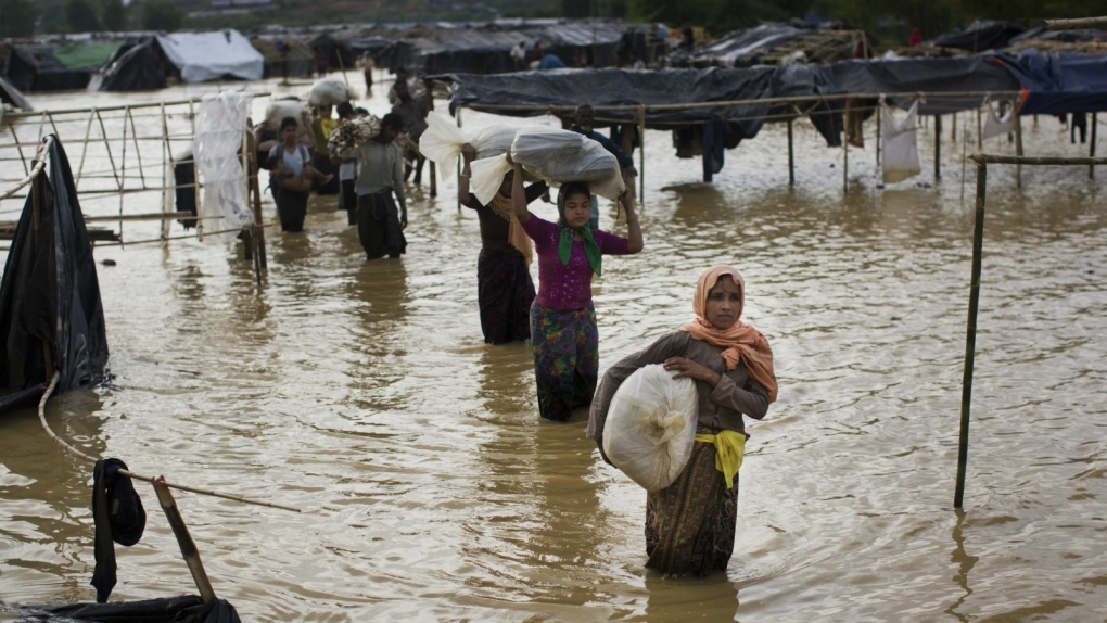 Rohingya Muslims flee Myanmar