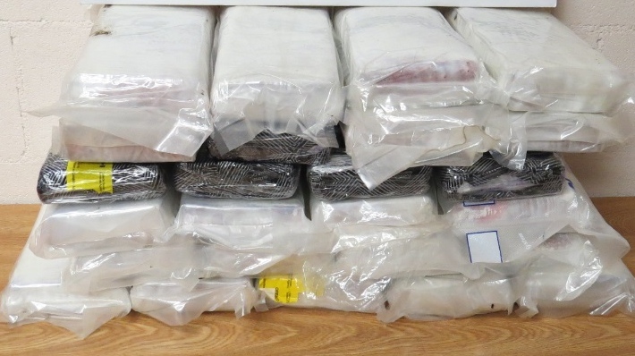 30.6 kg of suspected cocaine consisting of 25 bricks seized at the Ambassador Bridge on Sept. 22, 2017 (CBSA)