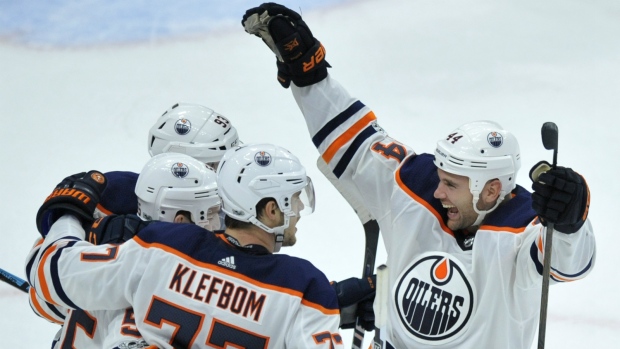 NHL scores: Oilers score in dying seconds to beat ...