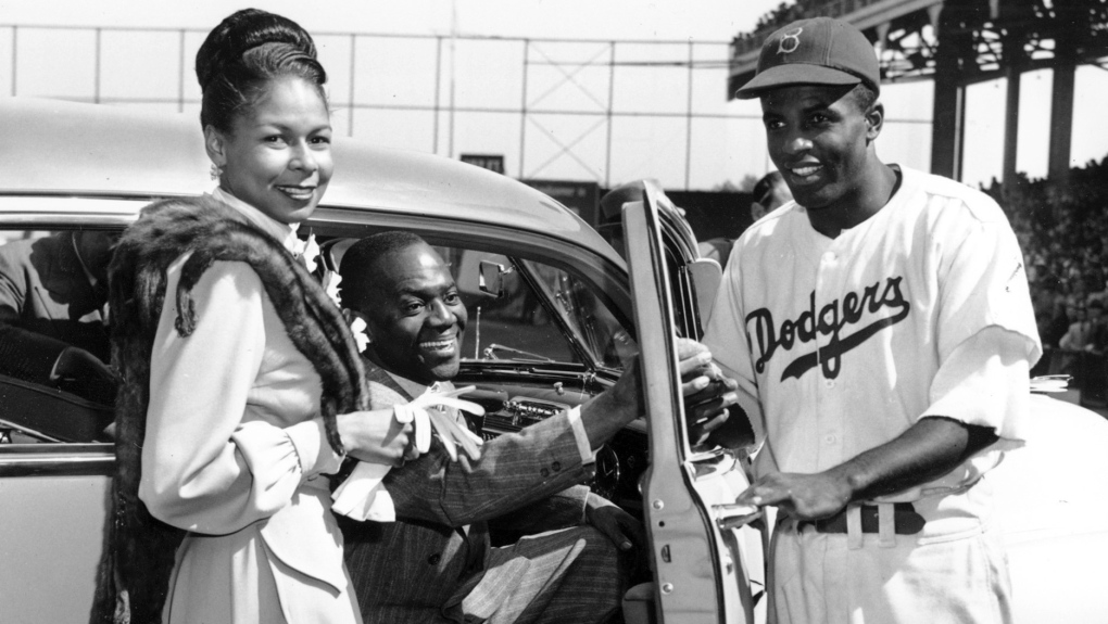  Brooklyn Dodgers baseball player Jackie Robinson