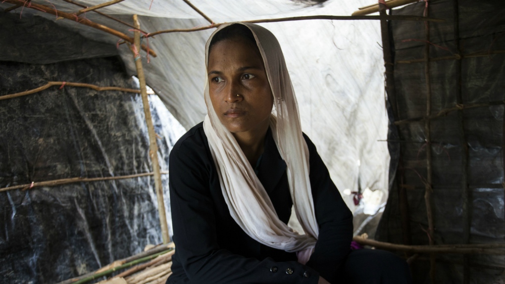 Refugee helps Rohingya Muslims flee Myanmar