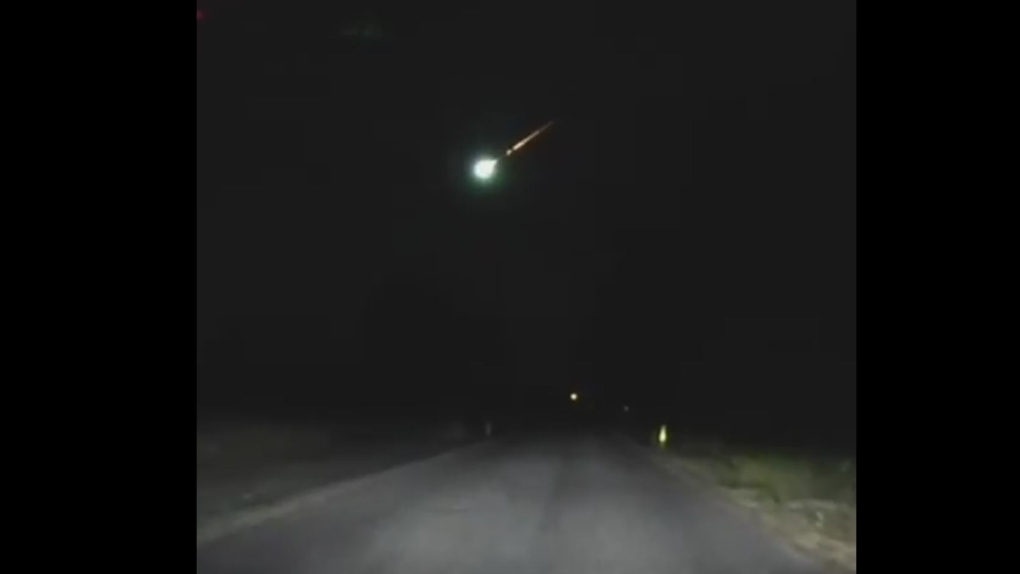Dashcam footage of a meteor over New Jersey