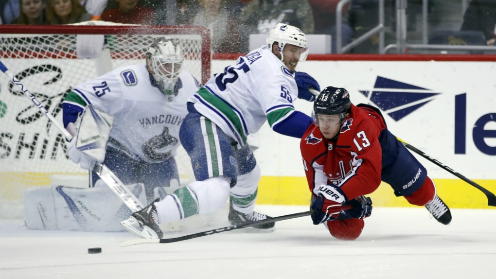 Capitals beat Canucks for fifth straight win