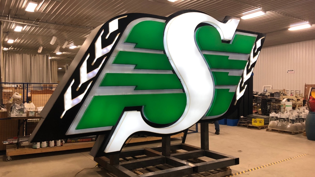Riders sign
