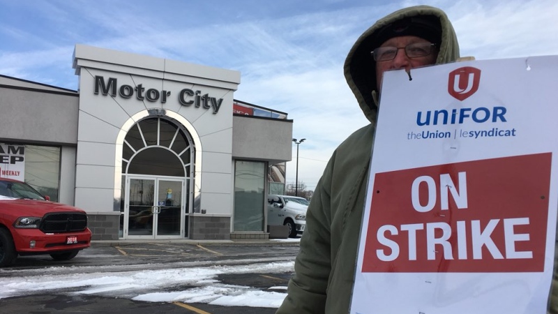About 65 Motor City Chrysler workers are on strike in Windsor, Ont., on Wednesday, Jan. 31, 2018. (Chris Campbell / CTV Windsor)