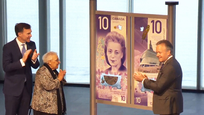 Viola Desmond's sister, Wanda Robson, helps unveil the new $10 bill. 