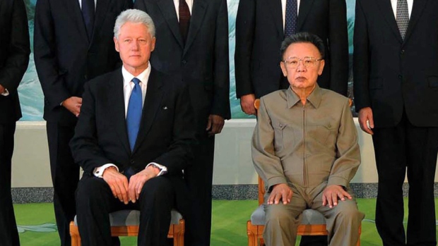 Bill Clinton meets with North Korea's Kim Jong Il