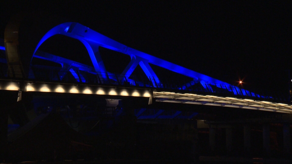 johnson street bridge blue lights