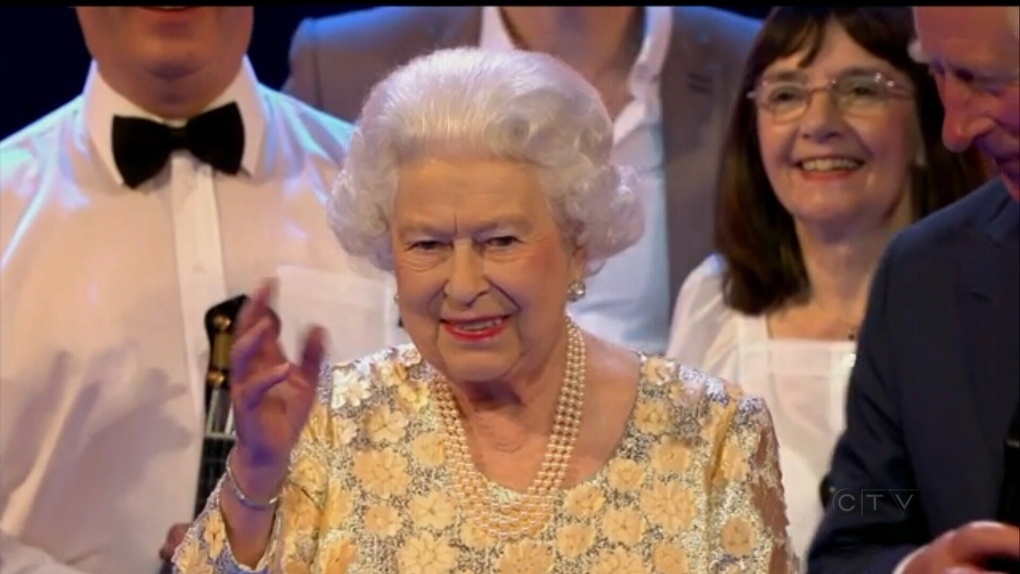 Королева отметила день рождения. Queen 92.