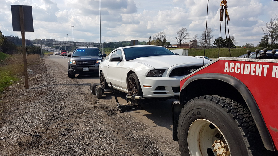 Man charged with stunt driving on Highway 8