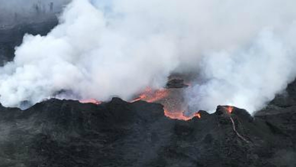 More evacuation alerts issued over Hawaii volcano