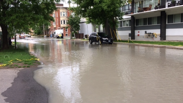 Watermain break in downtown Ottawa causes flooding