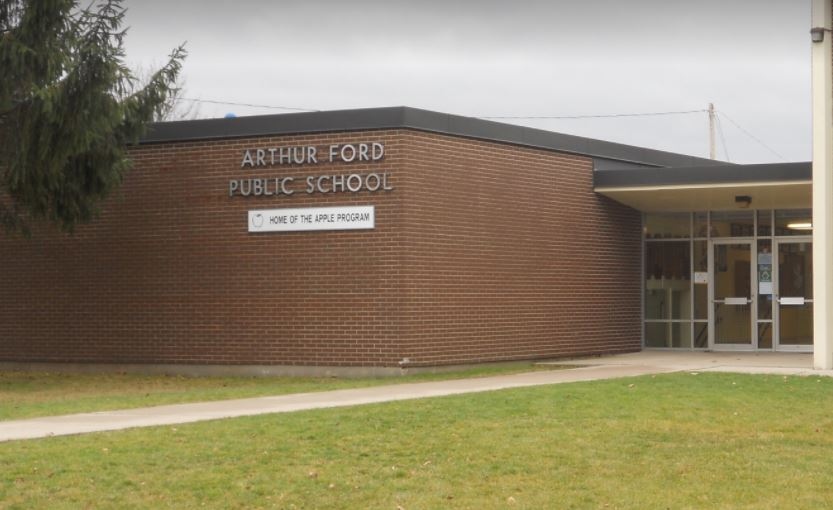 Arthur Ford public school