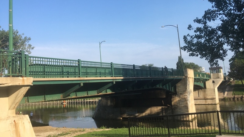 The Third Street Bridge in Chatham on August 3, 2018. ( CTV Windsor )
