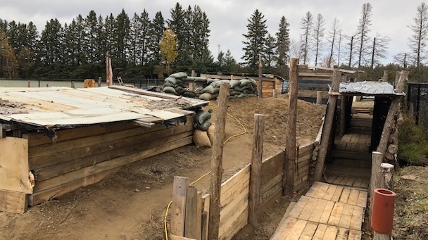 A group of high school students in Kempville built authentic trenches from the First World War.