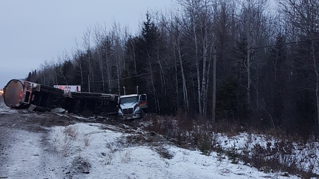 Two transport collision on Hwy 11 near Englehart