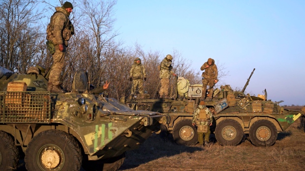 94.000 tentara Rusia di perbatasan Ukraina memicu kekhawatiran invasi