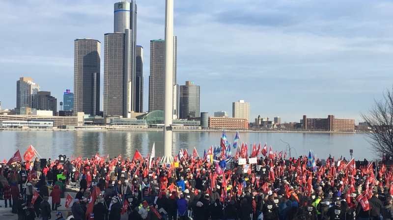GM workers and Unifor members protest the Oshawa plant closure at a rally in Windsor, Ont., on Friday, Jan. 11, 2019. (CTV Windsor)