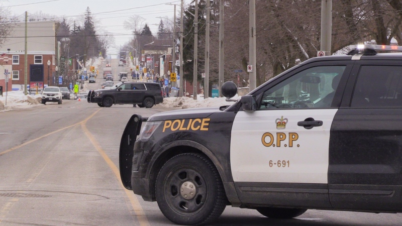 OPP 'contain' a home, shutting down Main Street in Listowel, Ont. on Friday, Feb. 22, 2019. (Scott Miller / CTV London)
