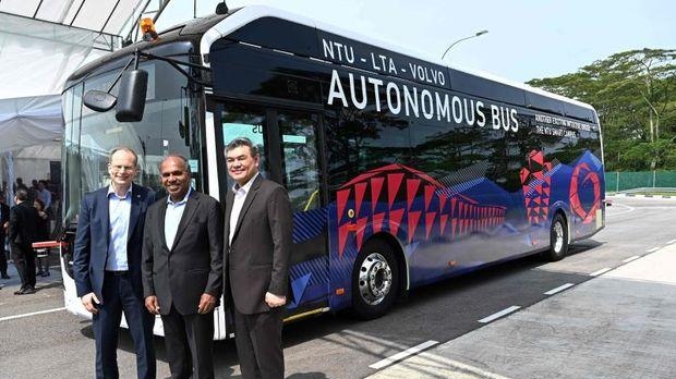 volvo driverless bus