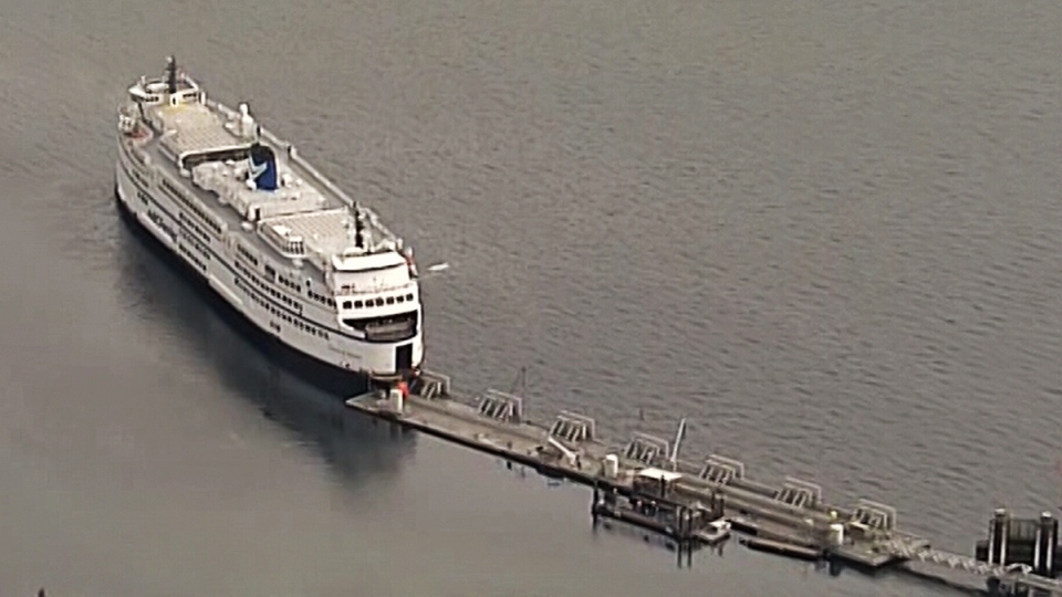 Ferry hits Sunshine Coast dock