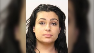 This is the mugshot of the alleged scamming suspect Cynthia Burt, 22. (Edmonton Police Service)
