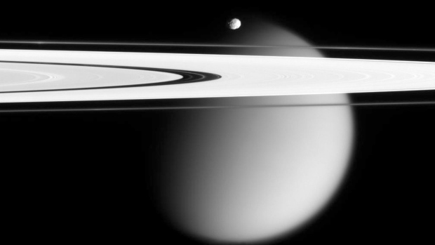 NASA Is Sending a Life-Hunting Drone to Saturn's Huge Moon Titan