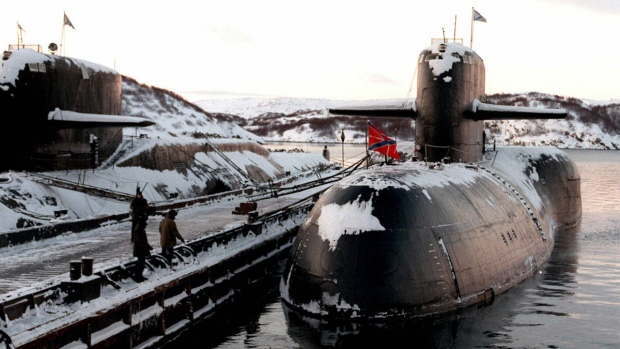 14 Russian sailors killed in submarine fire Image