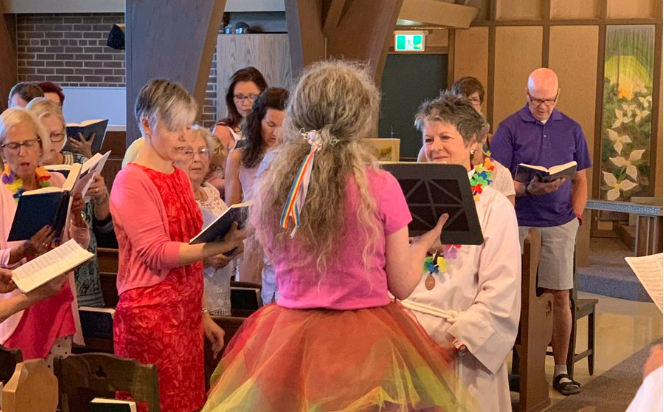 St. Aidan's Anglican Church opened up its doors to anyone wishing to show support to the gay community following a decision by the Anglican Church of Canada not to allow gay marriages. 
(Twitter / @itsjustkevy)
